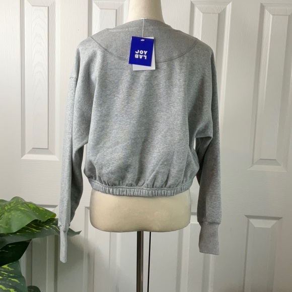 JoyLab Women's Fleece Cropped Crewneck Pullover Sweatshirt Gray Various Sizes - Picture 4 of 10